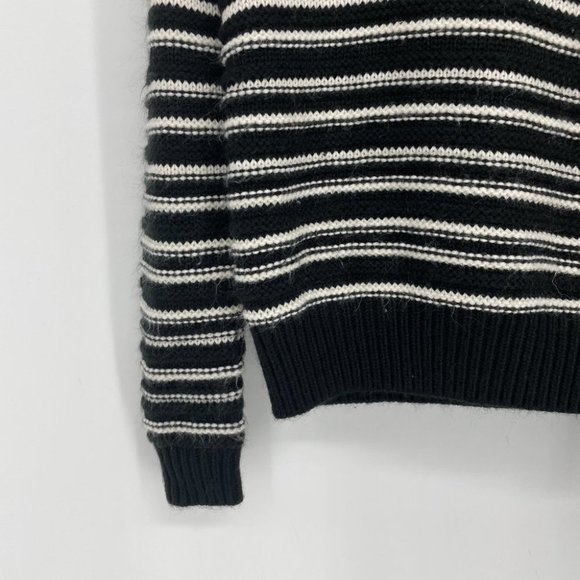 Forever 21 black and white striped knit sweater - Picture 10 of 13